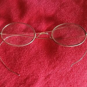 1800's Vintage Antique Gold Oval Glasses w/metal case